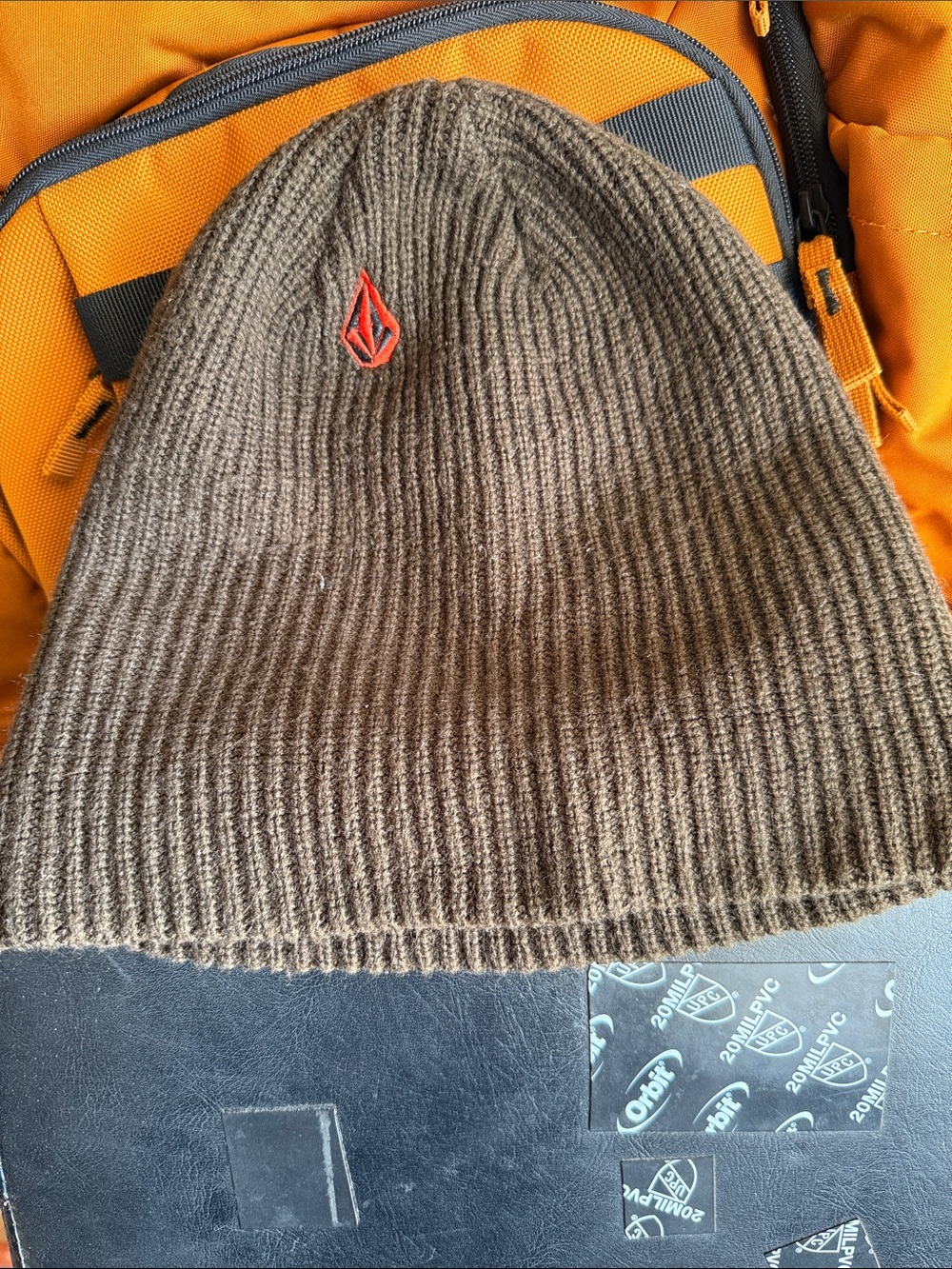Volcom Brown Ribbed Knit Beanie with Orange-Red Logo new never worn